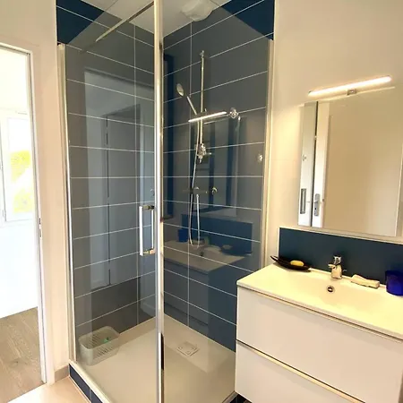 Bel Renove Avec Vue A Tregastel, Proche - Fr-1-368-462 アパート *