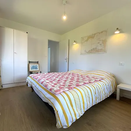 Bel Renove Avec Vue A Tregastel, Proche - Fr-1-368-462