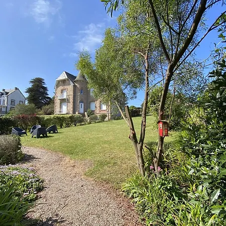 Bel Renove Avec Vue A Tregastel, Proche - Fr-1-368-462 *